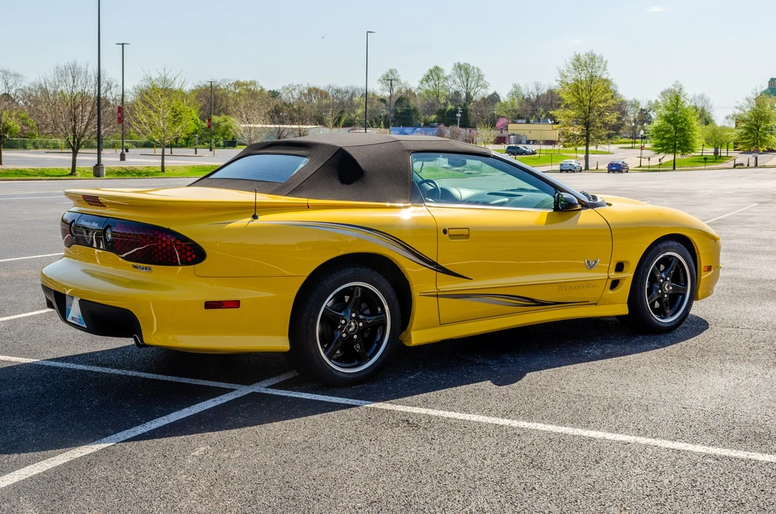 2002 Pontiac Firebird Trans Am 4th Gen - Image 9 of 31