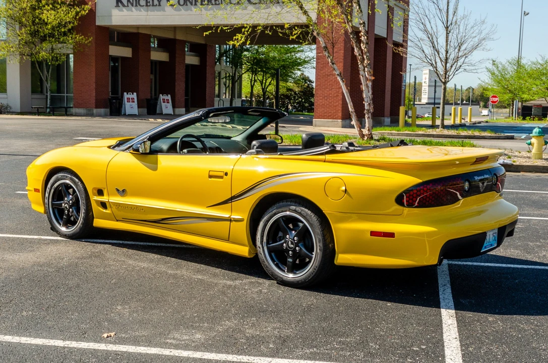 2002 Pontiac Firebird Trans Am 4th Gen - Image 19 of 31