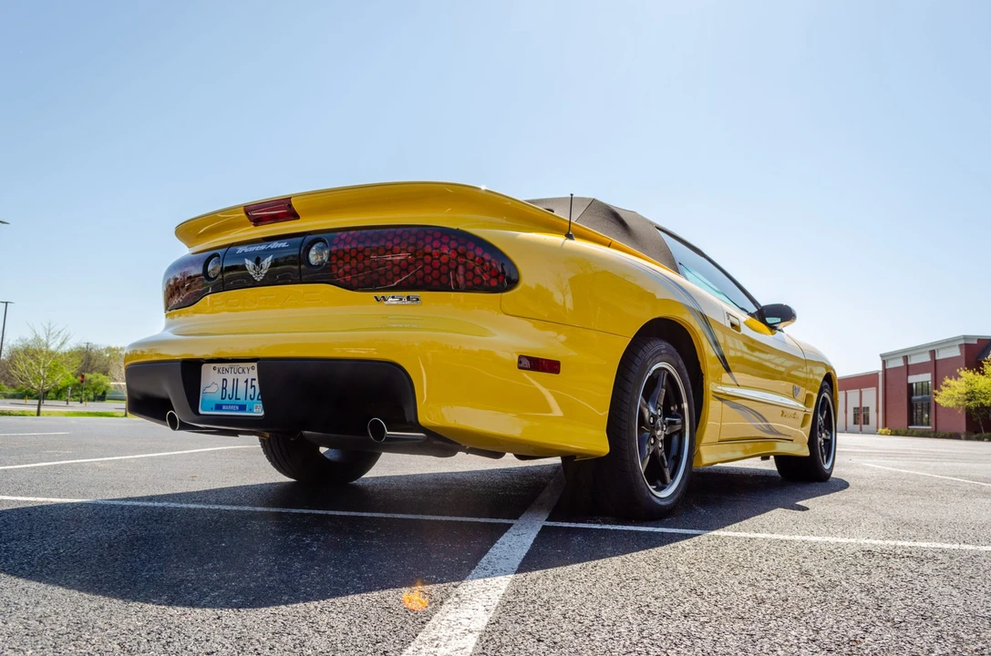 2002 Pontiac Firebird Trans Am 4th Gen - Image 10 of 31