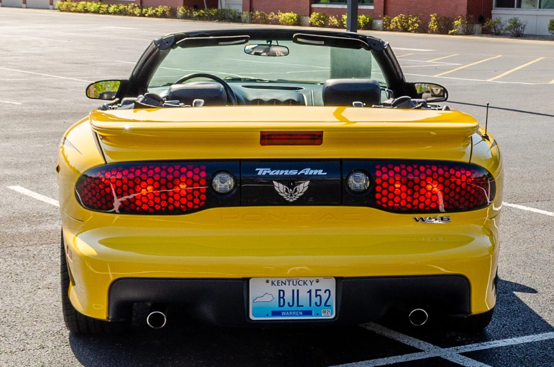 2002 Pontiac Firebird Trans Am 4th Gen - Image 11 of 31
