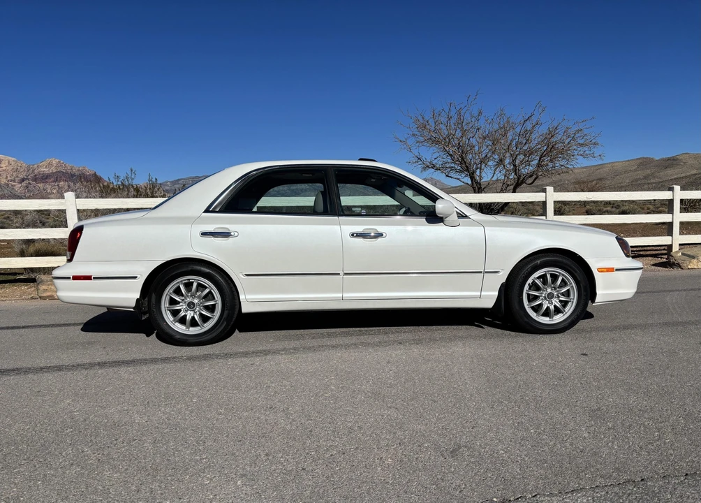 2003 Hyundai - Image 10 of 31