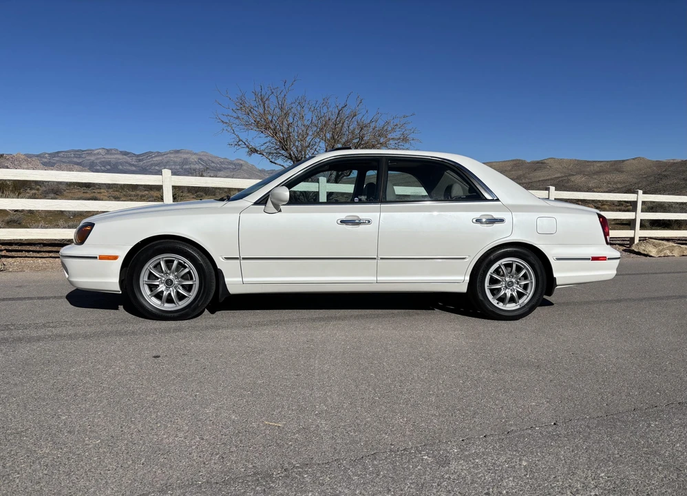 2003 Hyundai - Image 6 of 31