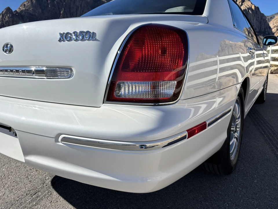 2003 Hyundai - Image 23 of 31
