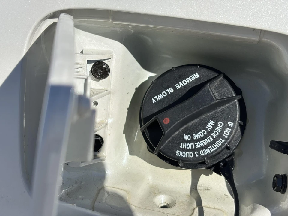 2003 Hyundai - Image 30 of 31