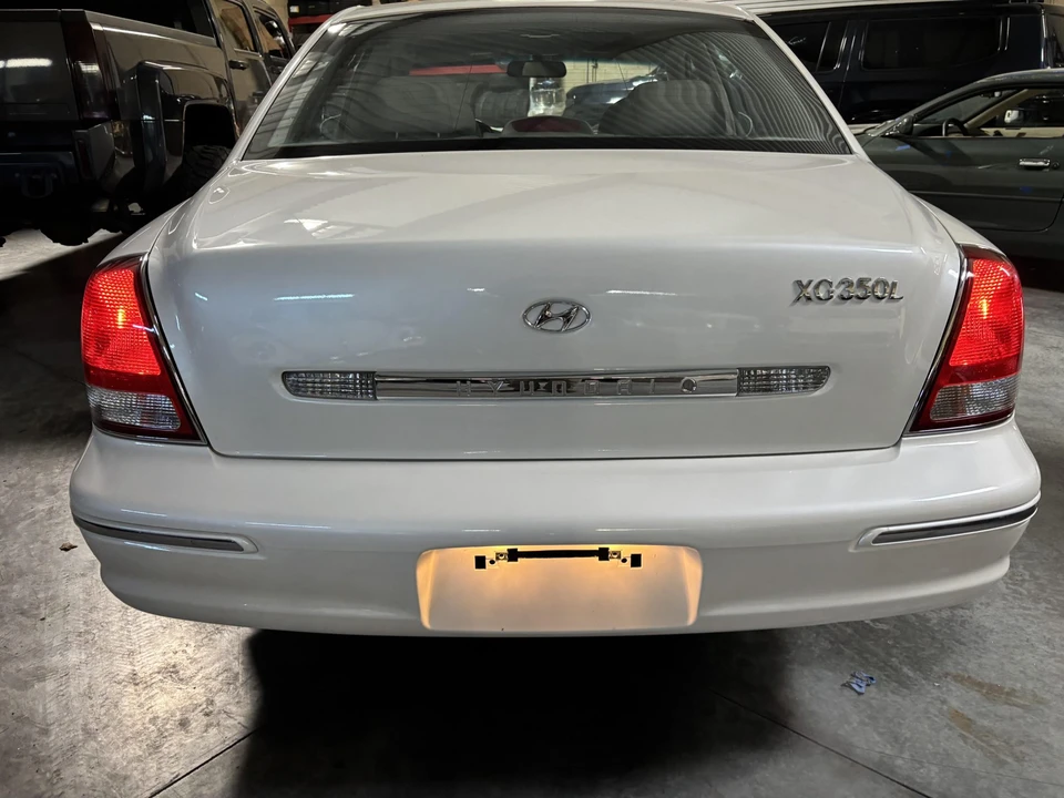 2003 Hyundai - Image 18 of 31