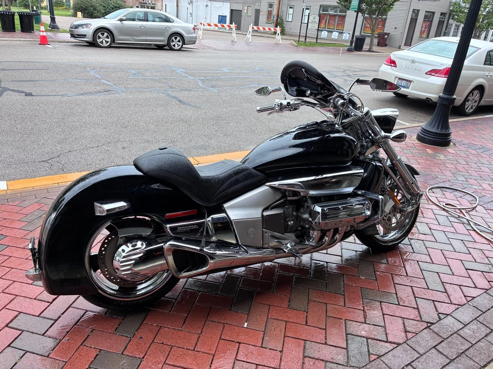 2004 Honda Rune - Image 4 of 31