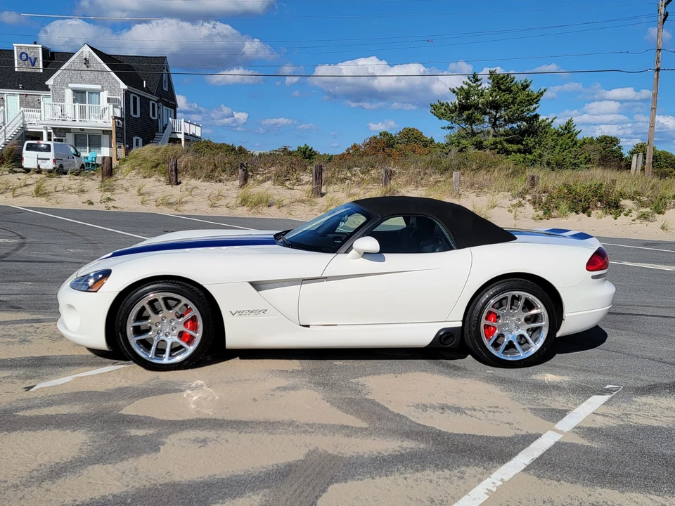 2005 Dodge Viper 3rd Gen - Image 22 of 31