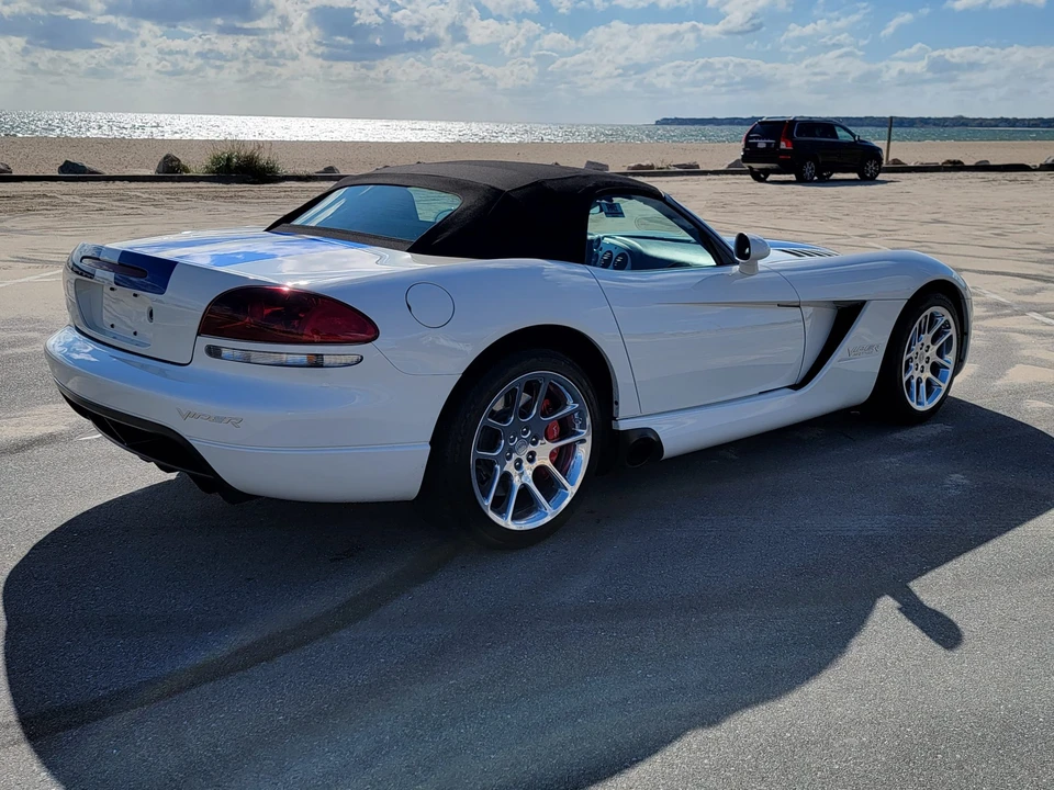 2005 Dodge Viper 3rd Gen - Image 28 of 31