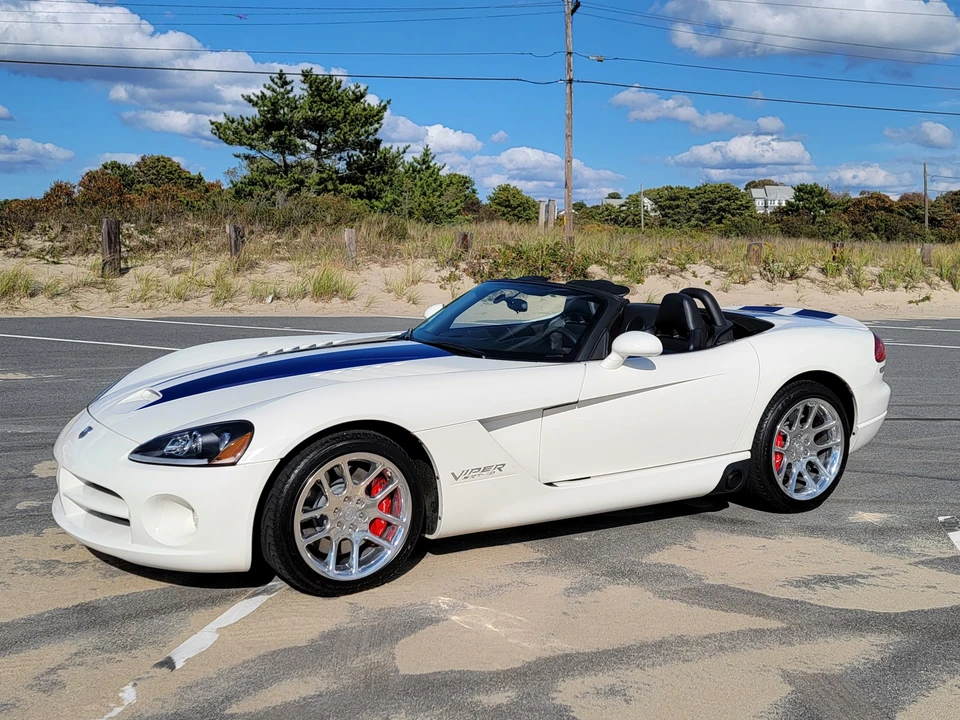 2005 Dodge Viper 3rd Gen - Image 2 of 31