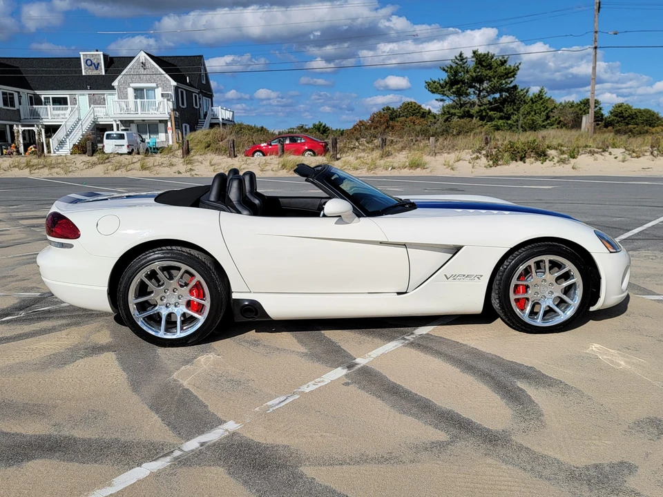2005 Dodge Viper 3rd Gen - Image 12 of 31
