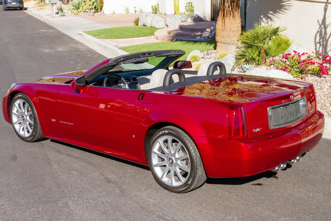 2006 Cadillac XLR-V - Image 3 of 31