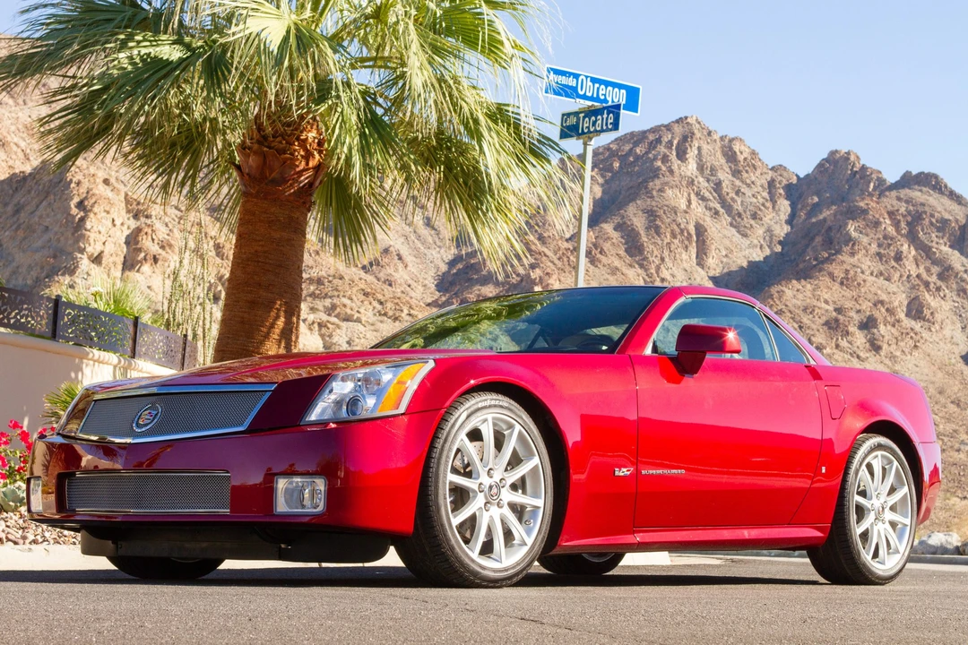 2006 Cadillac XLR-V - Image 8 of 31