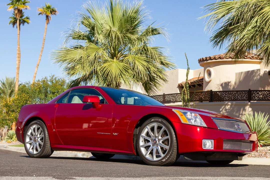 2006 Cadillac XLR-V - Image 17 of 31