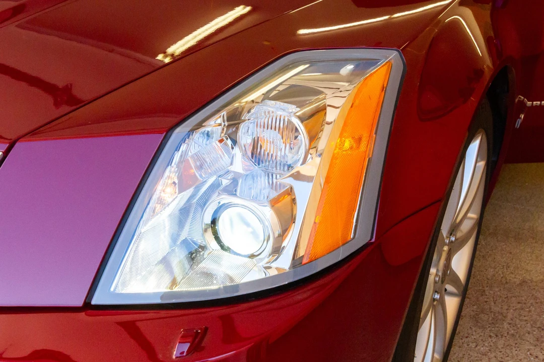2006 Cadillac XLR-V - Image 21 of 31