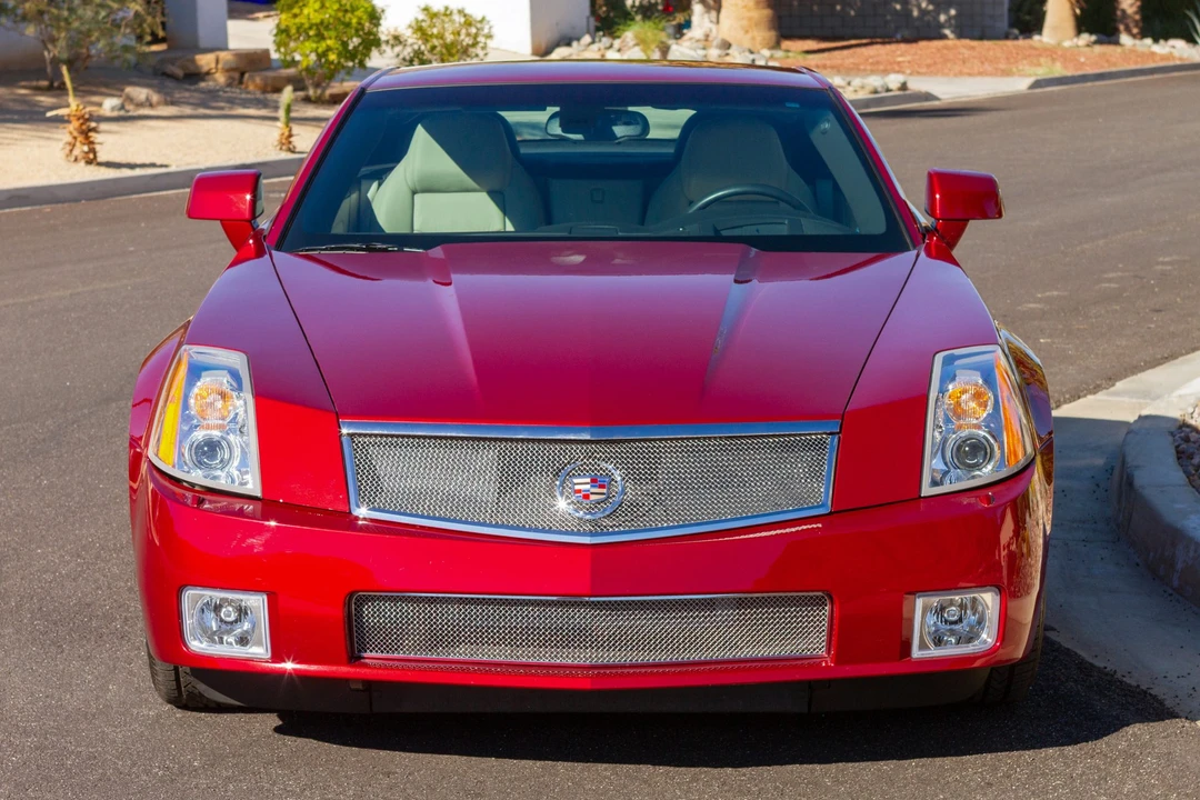 2006 Cadillac XLR-V - Image 18 of 31