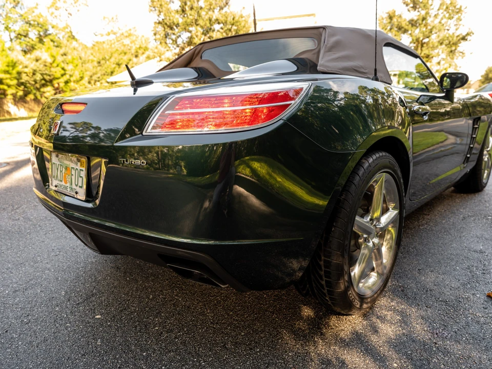 2007 Saturn Sky Red Line - Image 23 of 31