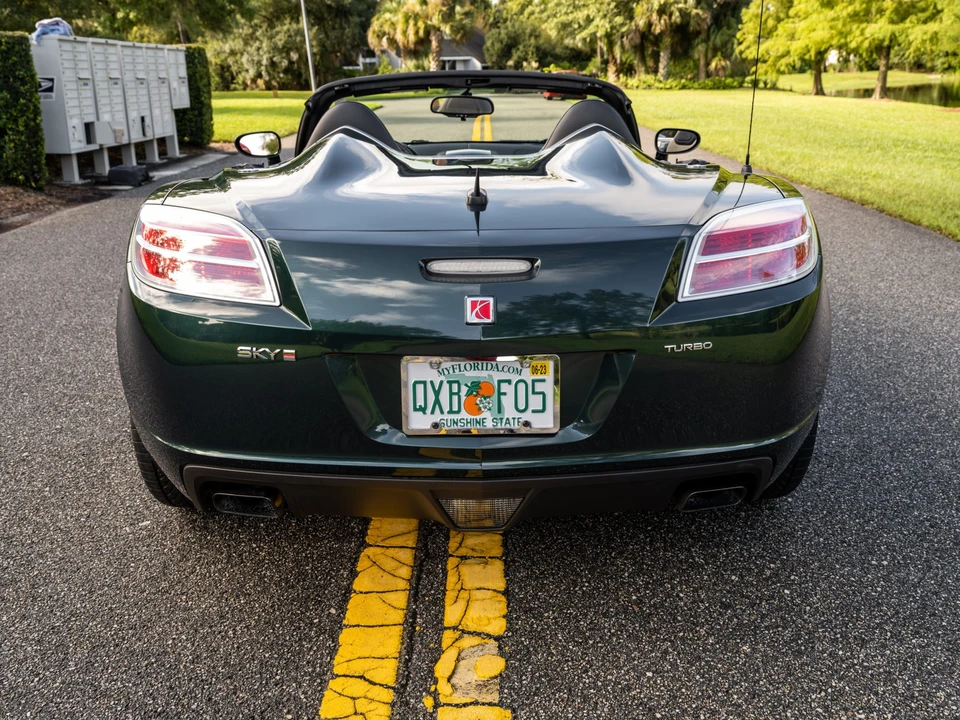 2007 Saturn Sky Red Line - Image 15 of 31