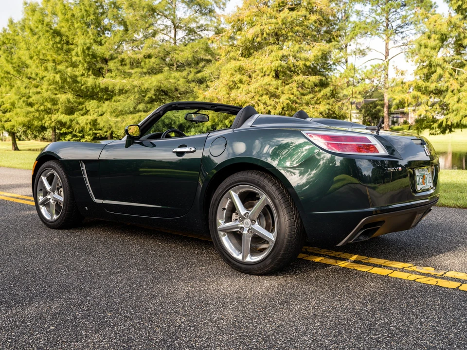 2007 Saturn Sky Red Line - Image 16 of 31
