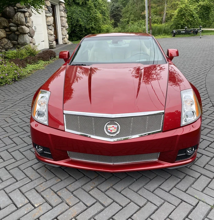2009 Cadillac XLR-V - Image 4 of 31