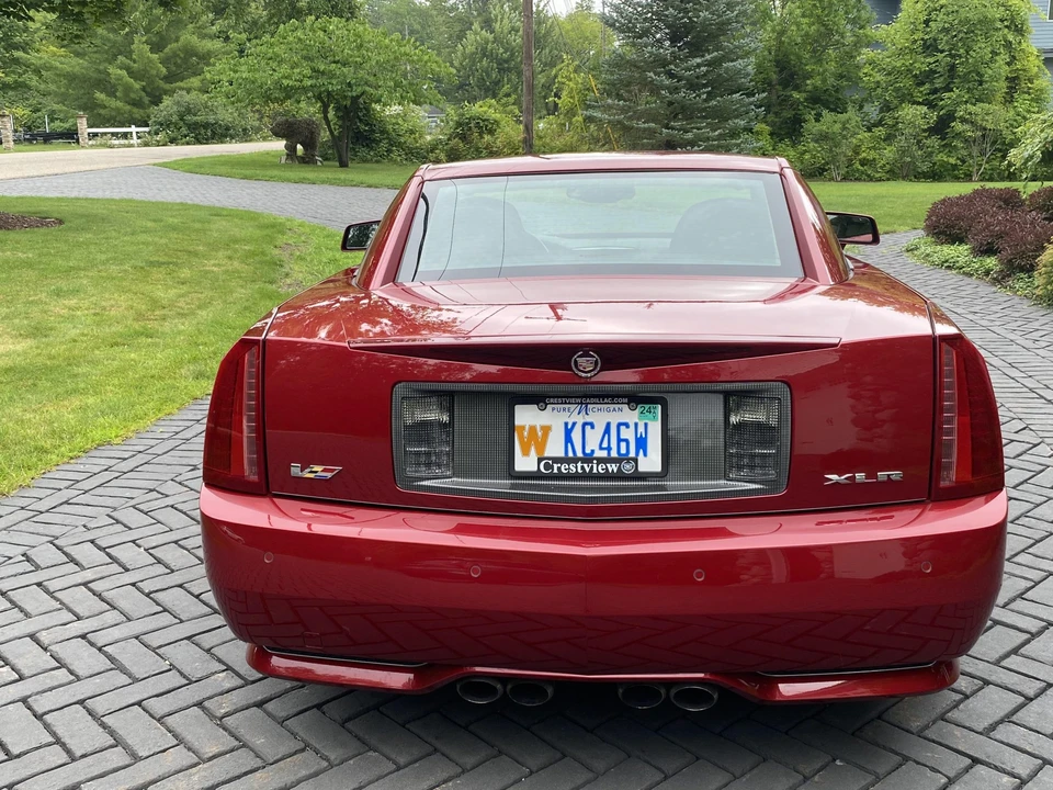 2009 Cadillac XLR-V - Image 9 of 31