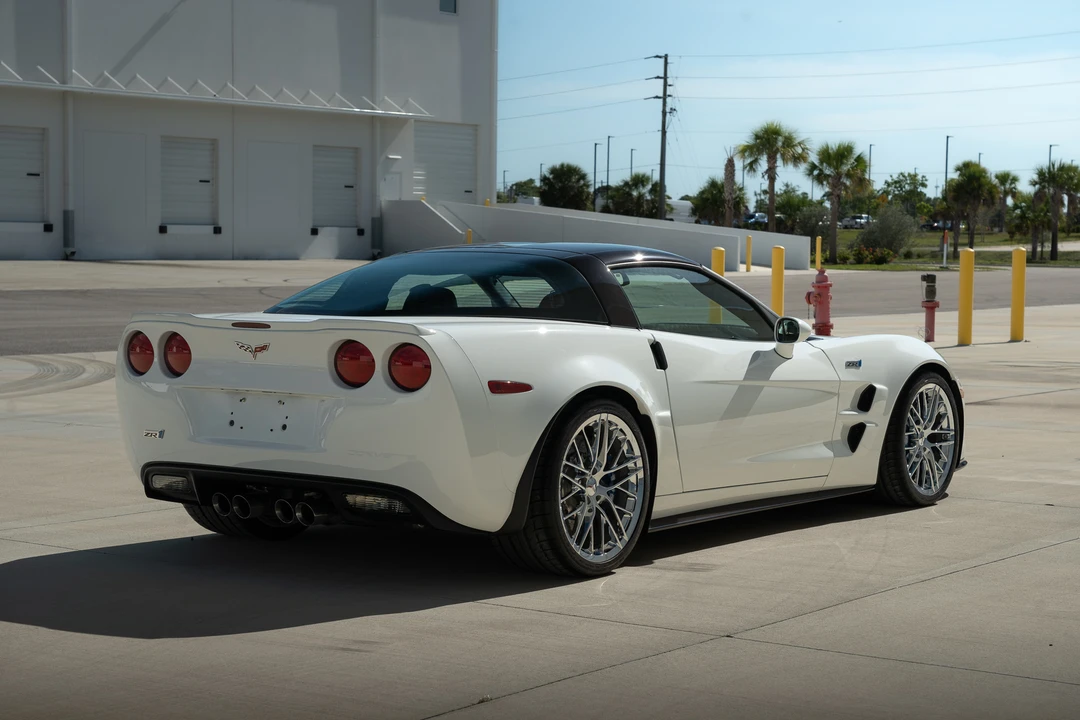 2011 Chevrolet Corvette C6 ZR1 - Image 16 of 31