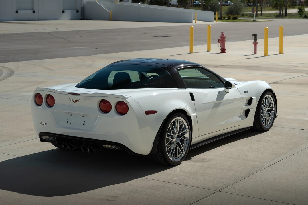 2011 Chevrolet Corvette C6 ZR1 - Image 17 of 31