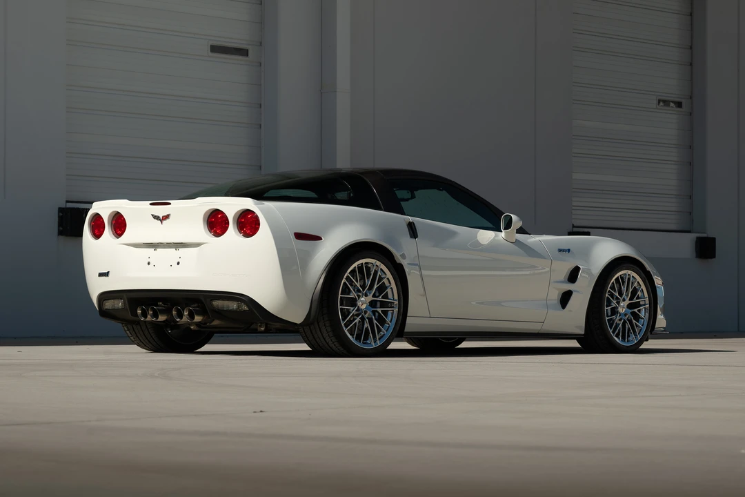 2011 Chevrolet Corvette C6 ZR1 - Image 19 of 31