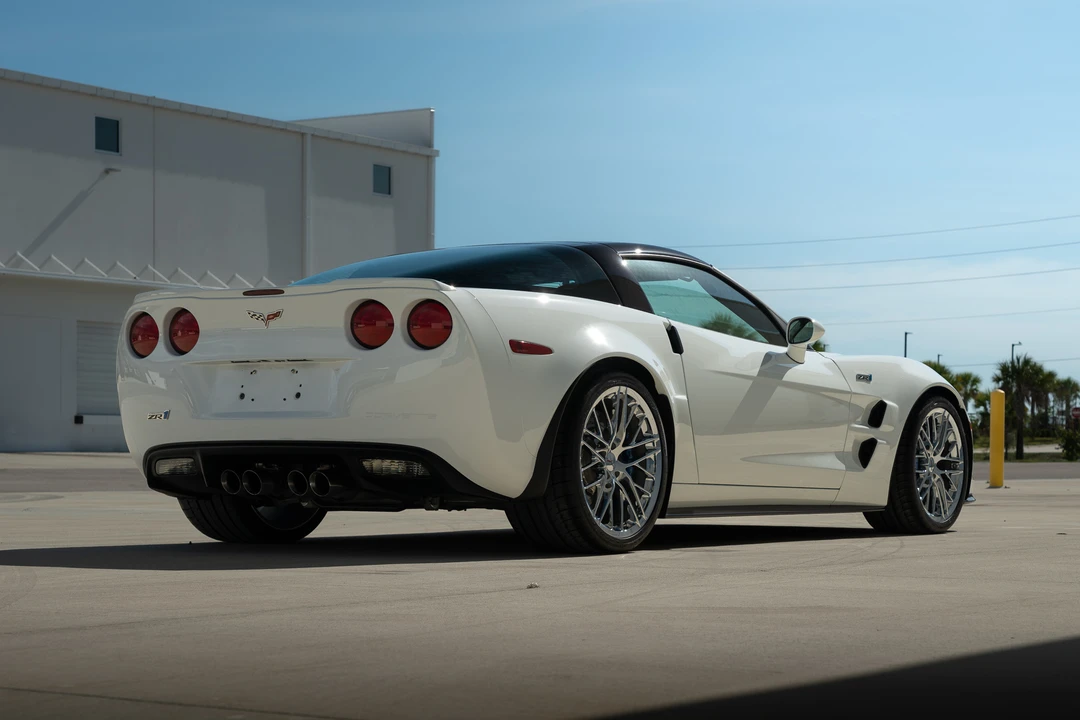 2011 Chevrolet Corvette C6 ZR1 - Image 15 of 31