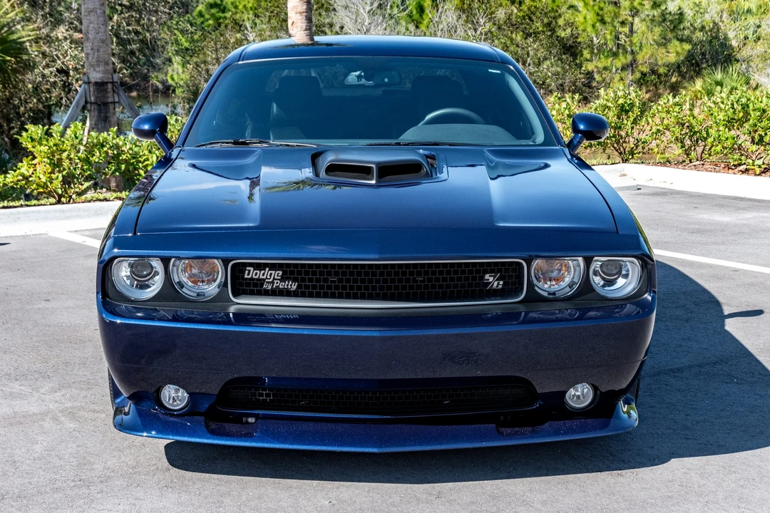 2014 Dodge Challenger SRT8 & 392 3rd Gen - Image 11 of 31