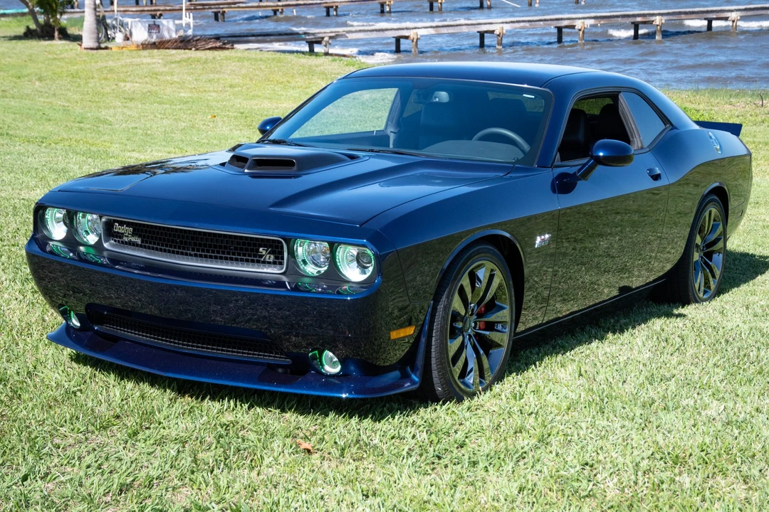 2014 Dodge Challenger SRT8 & 392 3rd Gen - Image 3 of 31