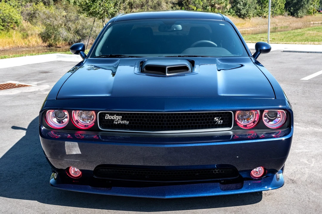 2014 Dodge Challenger SRT8 & 392 3rd Gen - Image 12 of 31