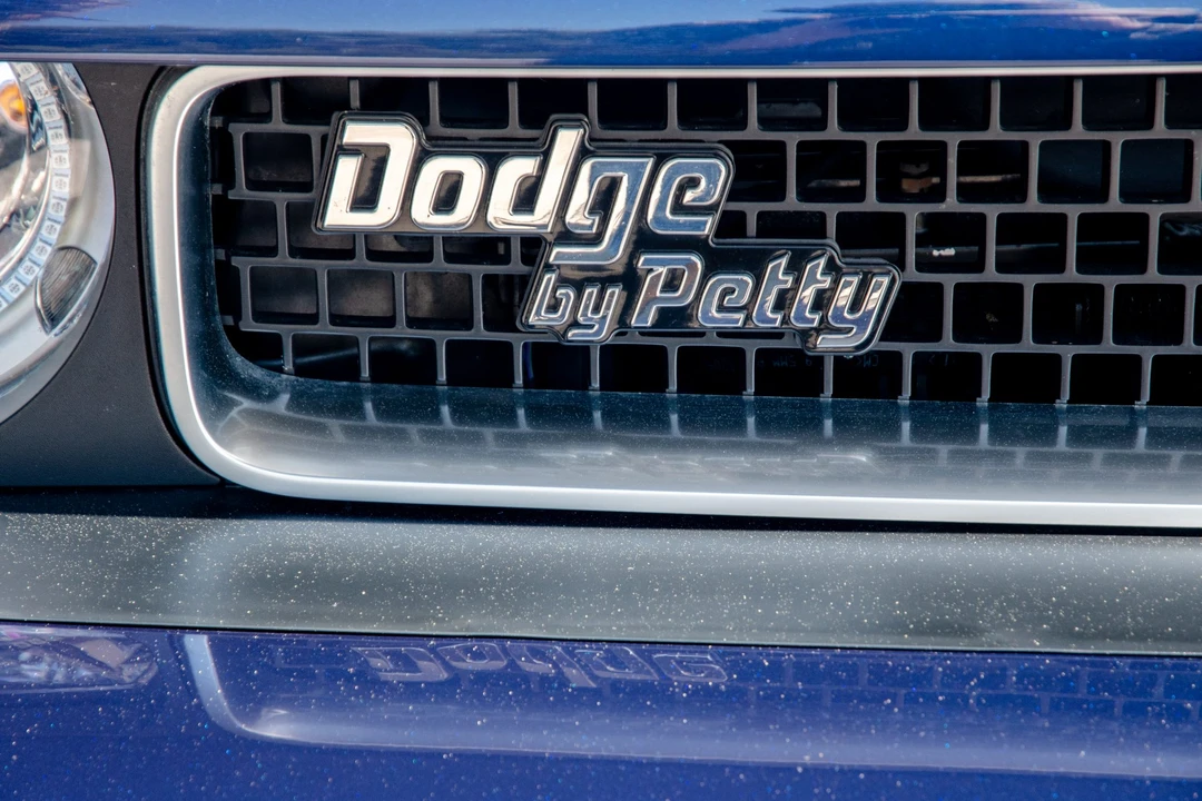 2014 Dodge Challenger SRT8 & 392 3rd Gen - Image 15 of 31