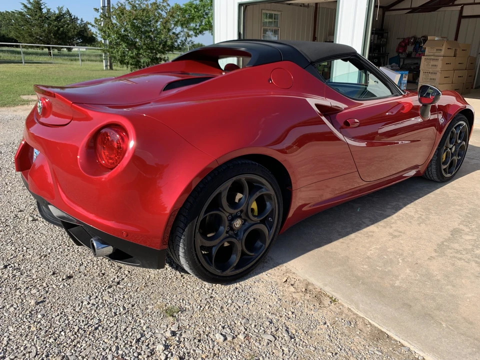 2016 Alfa Romeo 4C Spider - Image 9 of 31