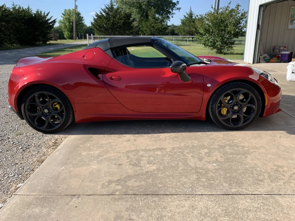 2016 Alfa Romeo 4C Spider - Image 10 of 31