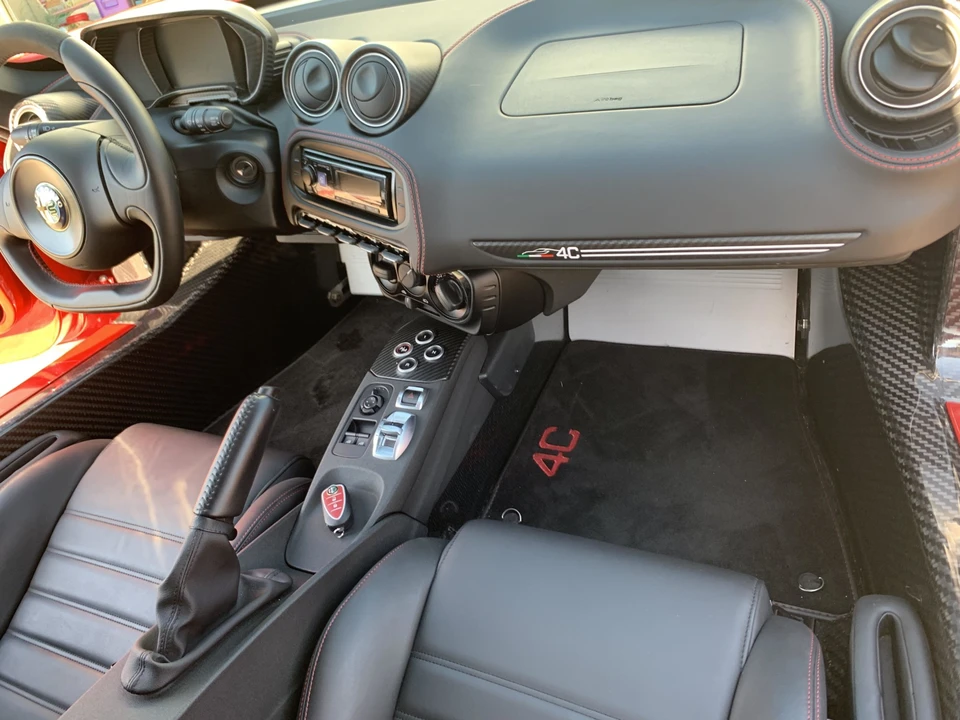 2016 Alfa Romeo 4C Spider - Image 23 of 31