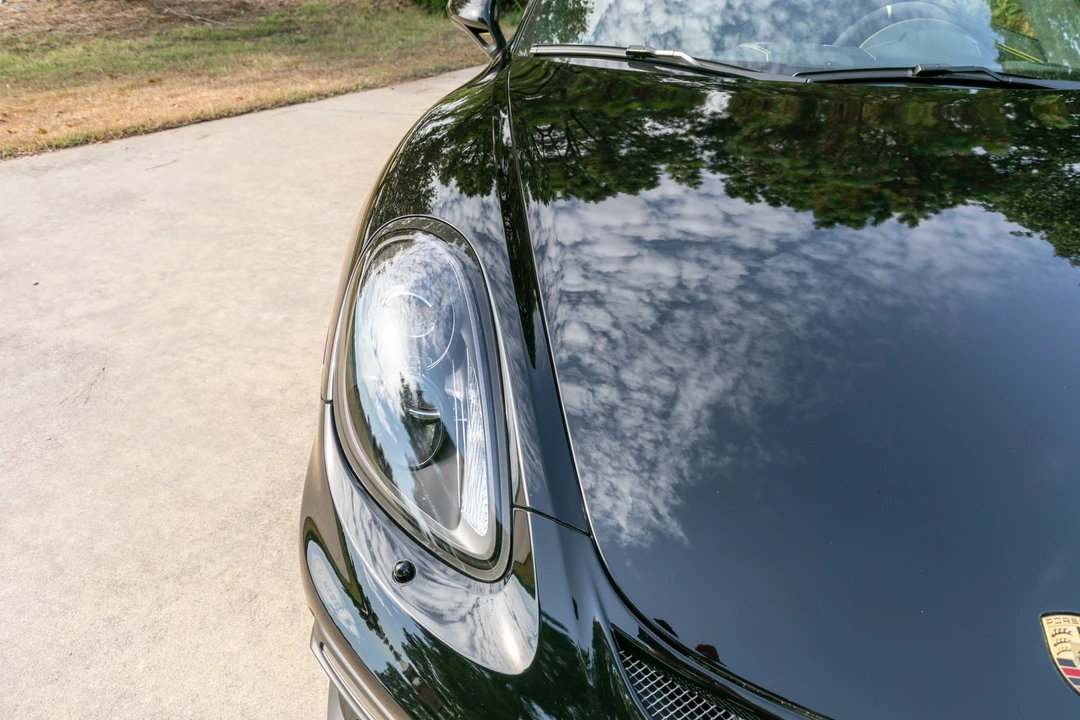 2016 Porsche 981 Cayman GT4 - Image 28 of 31