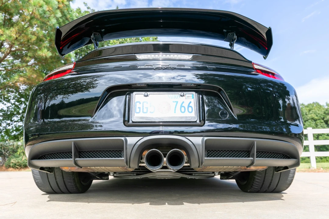 2016 Porsche 981 Cayman GT4 - Image 7 of 31