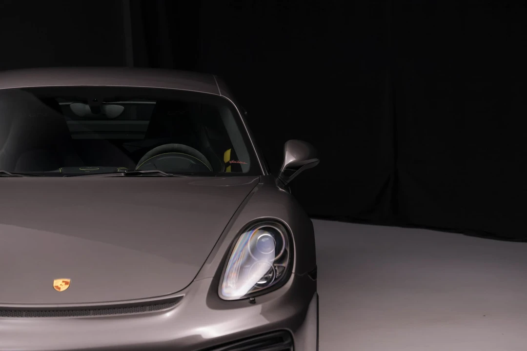2016 Porsche 981 Cayman GT4 - Image 15 of 31