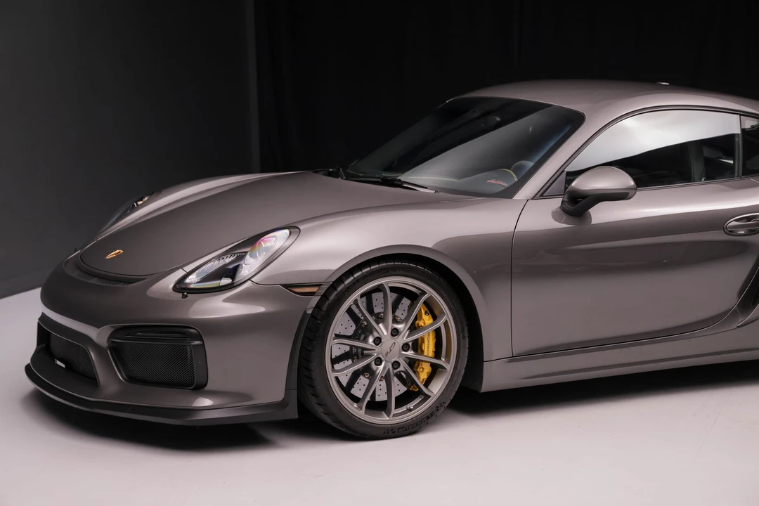 2016 Porsche 981 Cayman GT4 - Image 28 of 31