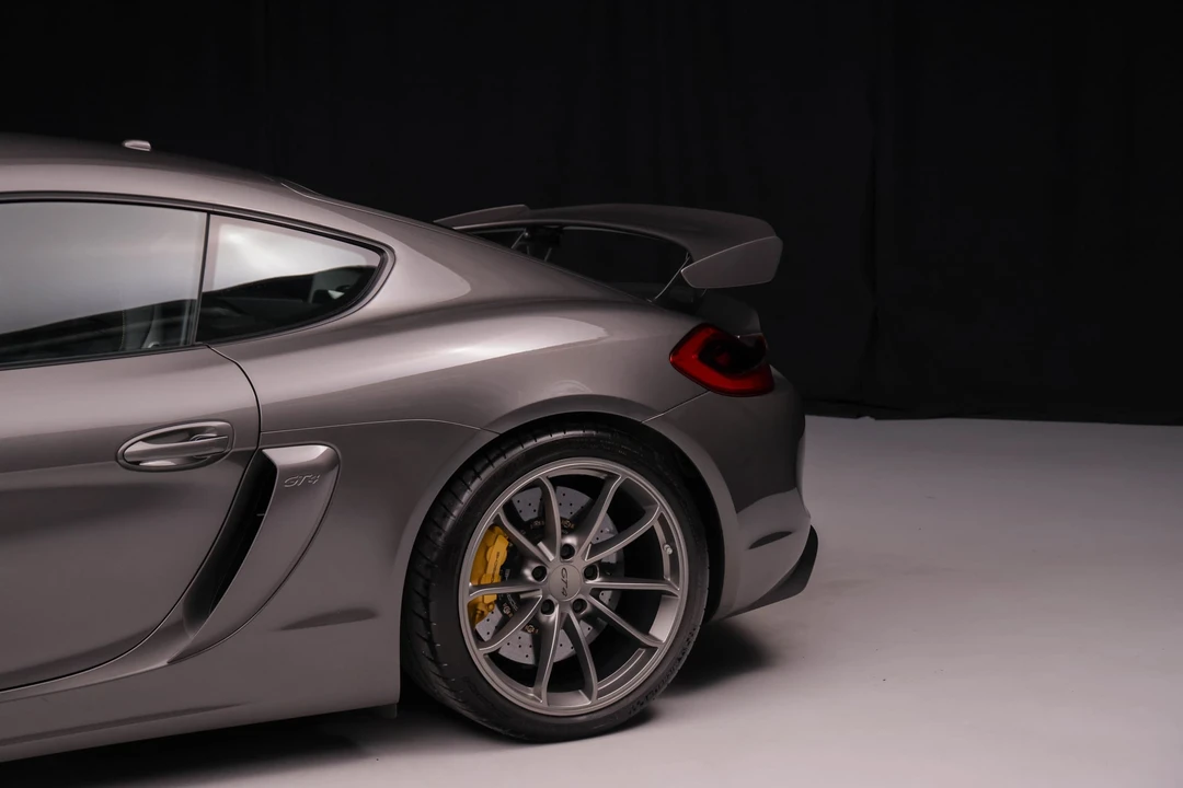 2016 Porsche 981 Cayman GT4 - Image 30 of 31