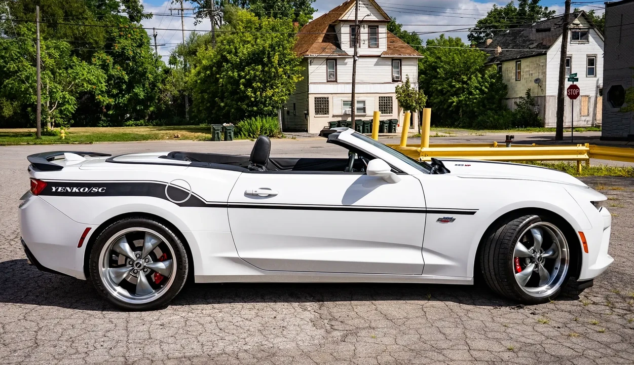2018 Chevrolet Camaro SS 6th Gen - Image 15 of 31