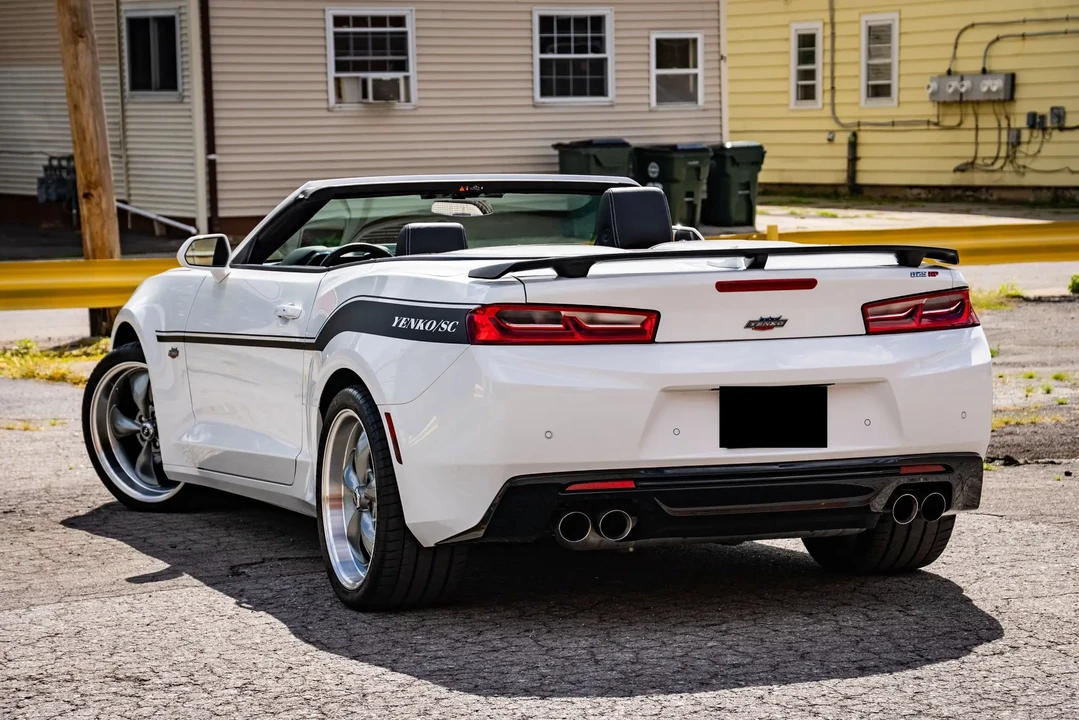 2018 Chevrolet Camaro SS 6th Gen - Image 8 of 31