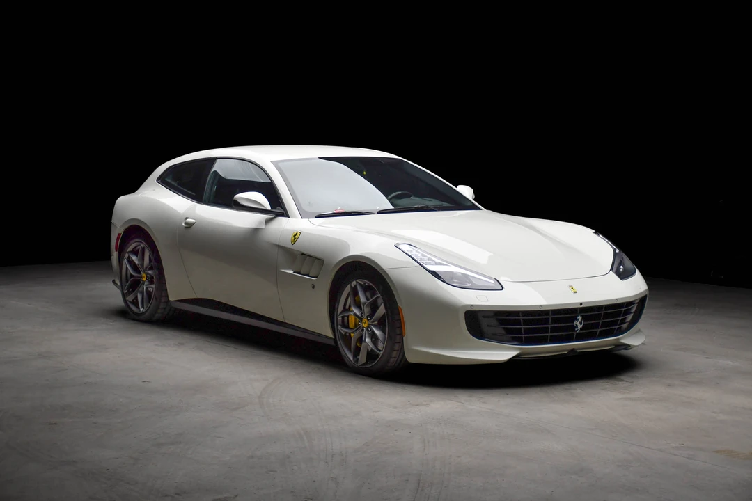 2018 Ferrari GTC4Lusso T - Image 6 of 31