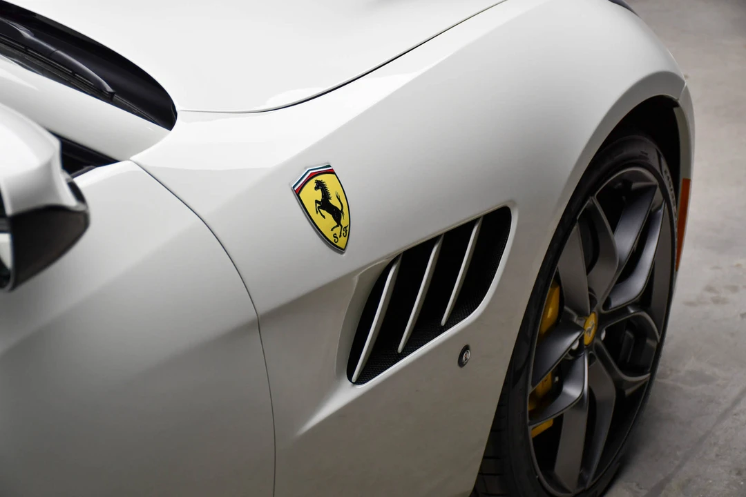 2018 Ferrari GTC4Lusso T - Image 30 of 31