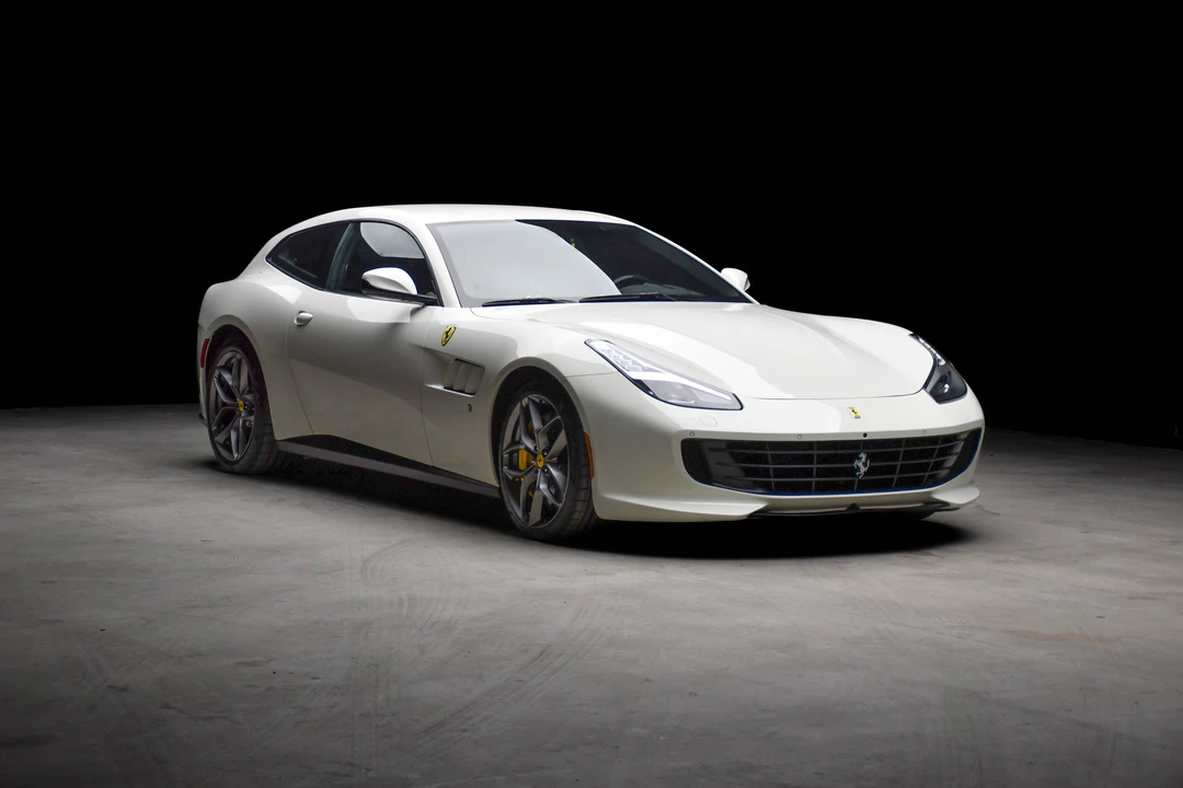 2018 Ferrari GTC4Lusso T - Image 7 of 31