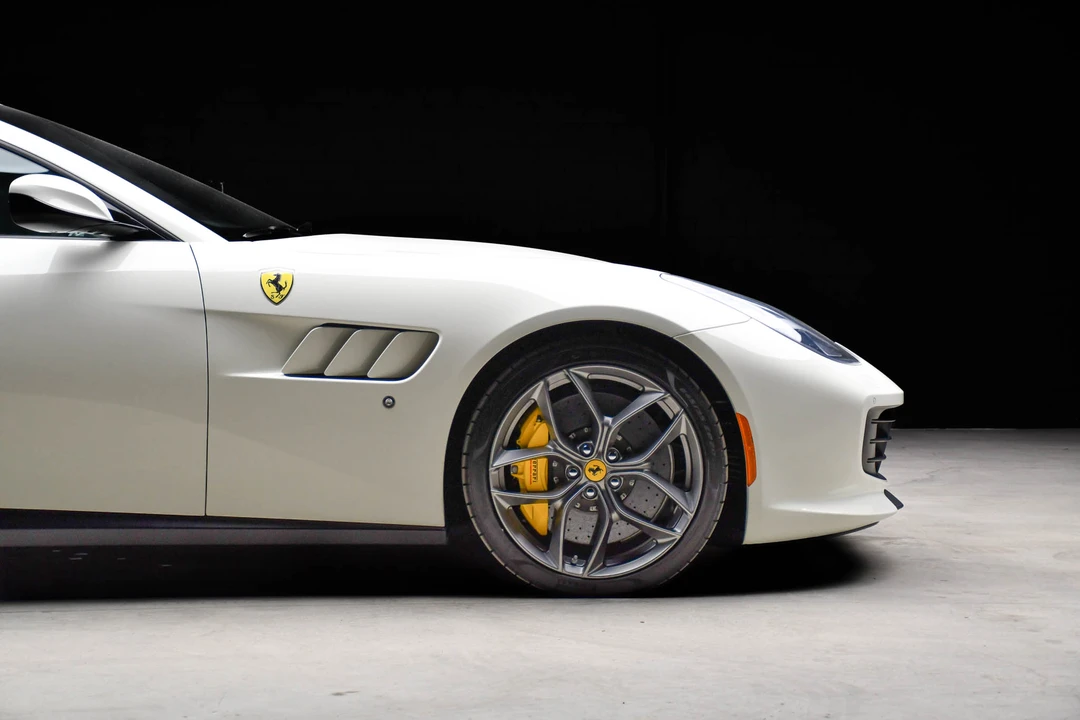 2018 Ferrari GTC4Lusso T - Image 20 of 31