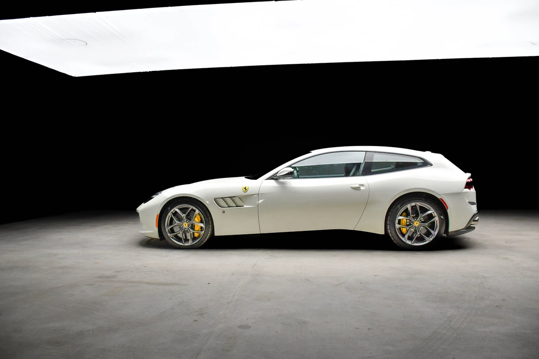 2018 Ferrari GTC4Lusso T - Image 15 of 31
