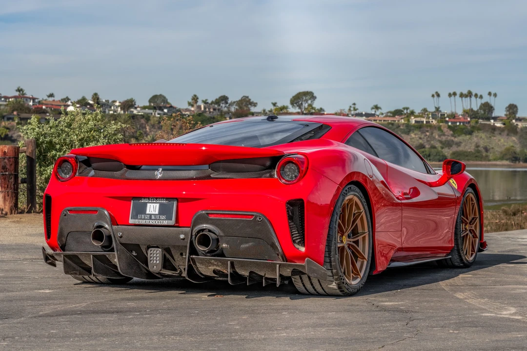 2019 Ferrari 488 Pista - Image 6 of 31