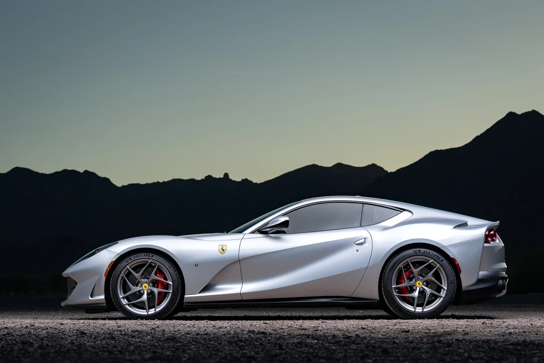 2019 Ferrari 812 Superfast - Image 7 of 31