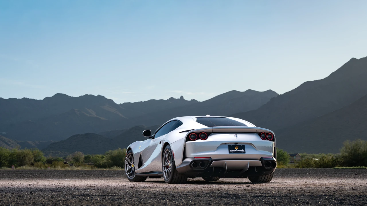 2019 Ferrari 812 Superfast - Image 10 of 31